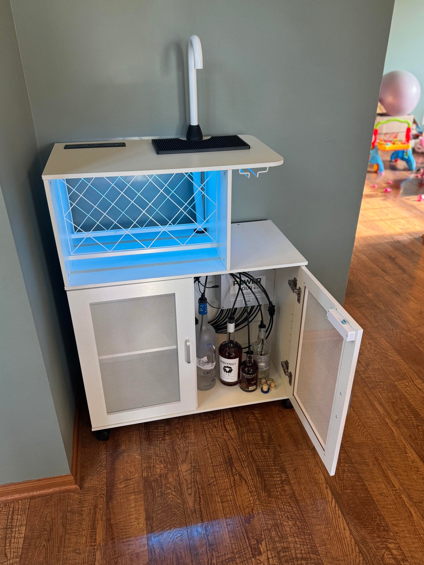 Power Pour White Countertop Smart Bar System